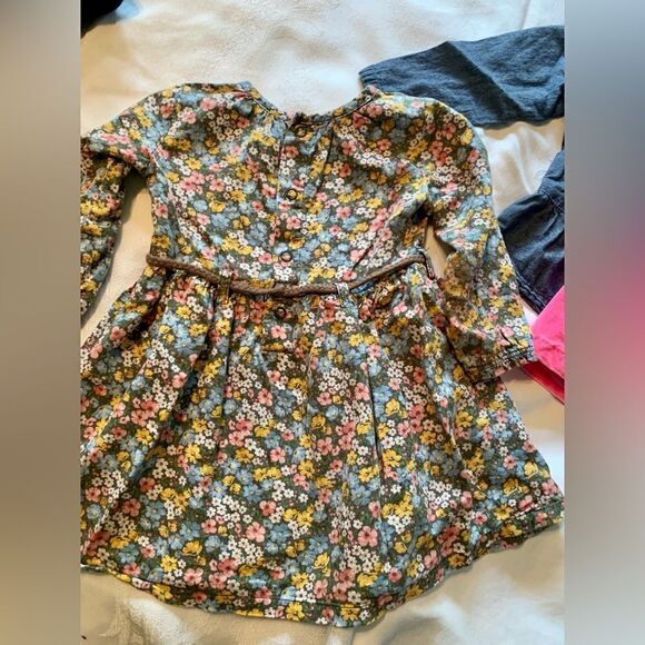 Bundle of 3 Carter’s 12 month items - Picture 3 of 7